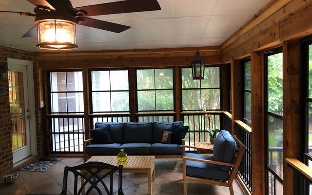 A Professional Guide to Three-Season Rooms